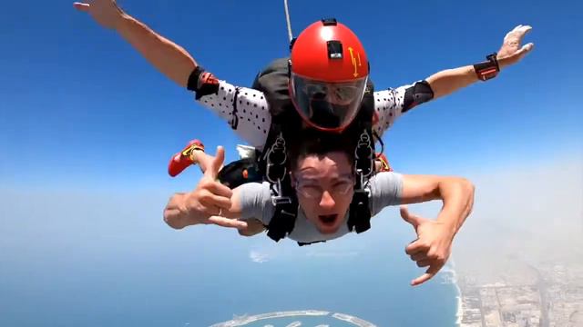 Skydive Dubai! Прыжок с парашютом в Дубай! 2021. Нереально круто! смотреть онлайн