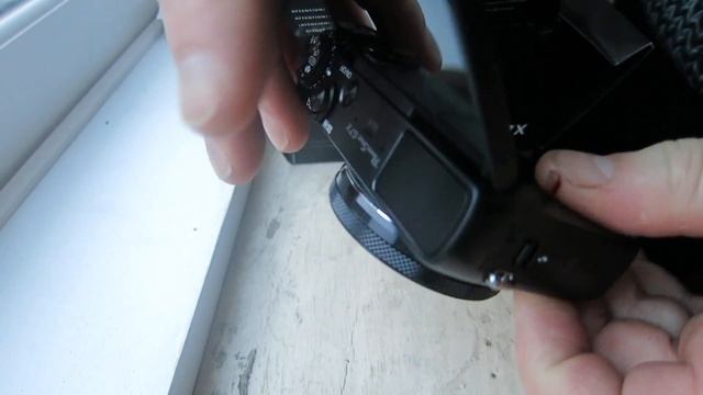 Unboxing: Canon G7 X High End Point And Shoot Camera. 1