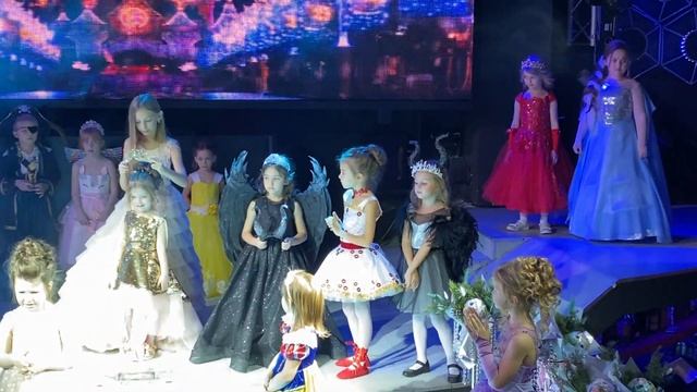 "Принц и Принцессы Диснея - 2019", посвящение (4) смотреть онлайн