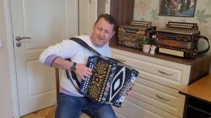 Паша гармонист - Мамин старенький дом