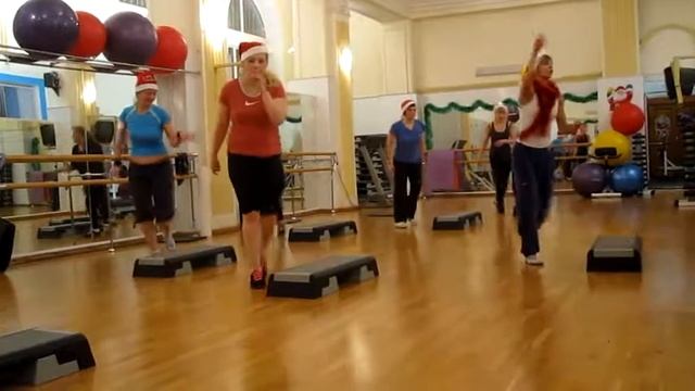 Фитнес Новый Год смотреть онлайн