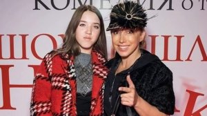 СДАЛА БОЛЬНУЮ ДОЧЬ В ИНТЕРНАТ! Как выглядит особенная дочь Елены Воробей?