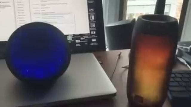 JBL Pulse смотреть онлайн