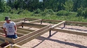 Обвязка свай и лаги пола
