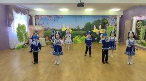 Танец "Ложкари" Подготовительная группа "Светлячки"