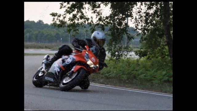 Honda Fireblade 954RR смотреть онлайн