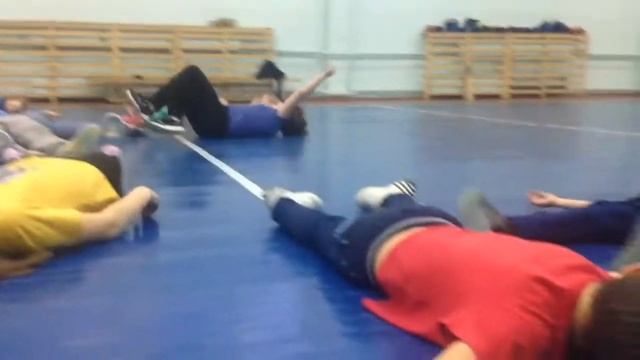 Игры с детьми на этно-музыкальном занятии в школе смотреть онлайн