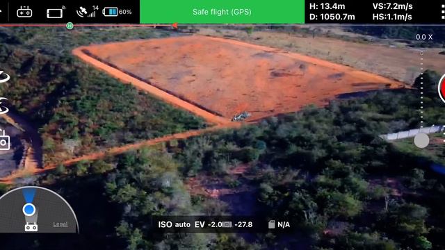C-fly Arno Se voando com iPhone…regulando a imagem do aplicativo… смотреть онлайн