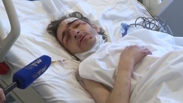 Интервью человека которого выкинули из больницы смотреть онлайн