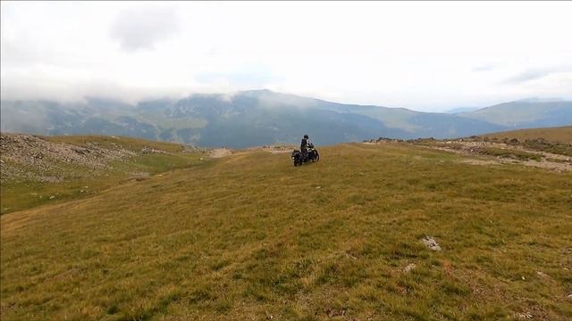 Мотопутешествие в Румынию, Часть 3, TRANSALPINA, Tenere 700 смотреть онлайн