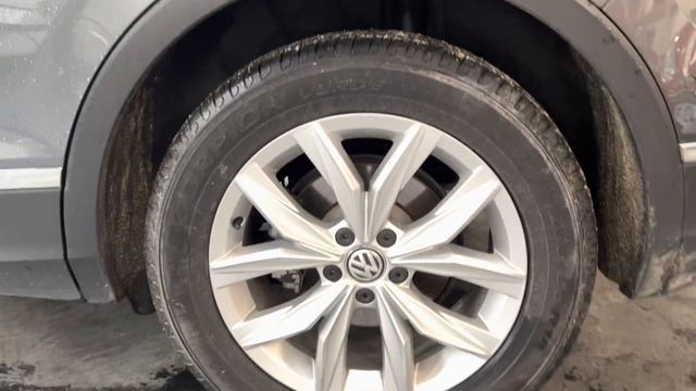 Volkswagen Tiguan 1.4 TSI 150 DSG6 Carat смотреть онлайн