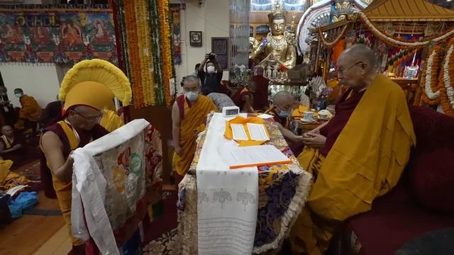 Молебен о долголетии Его Святейшества Далай-ламы смотреть онлайн