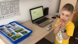 Собираем «Спутник» из конструктора для робототехники.