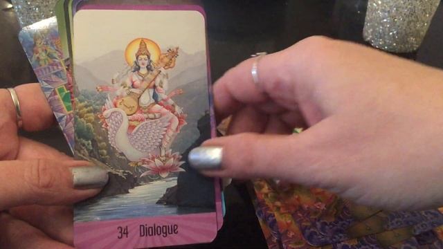 Sacred Mysteries The Chakra Oracle -Close Up Review plus Bonus Reading! смотреть онлайн