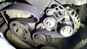 Как заменить ролик натяжного механизма Шкода Фабия 1.2. Ремонт с Алексеем. #Авторемонт.Авто - ремон