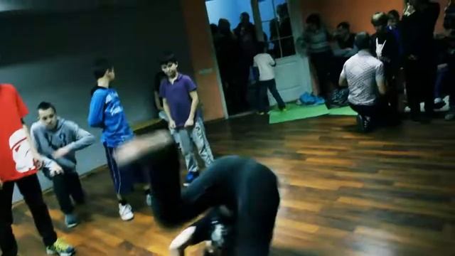 Батл 2х2 по Break Dance в Школе ПА смотреть онлайн