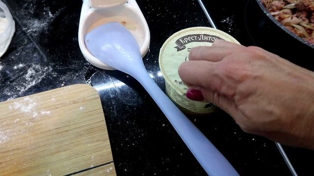 Купили школьные принадлежности/Вика пошла на подготовку к школе/Печень на ужин/Как я училась в школ смотреть онлайн