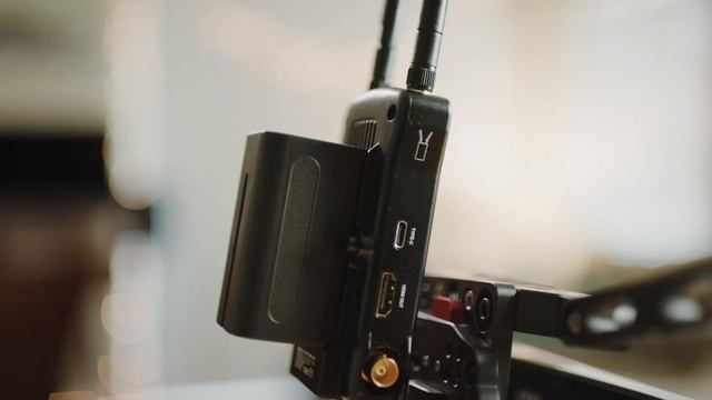 Обзор видеосендера Hollyland mars 400/400s от camera-people.ru смотреть онлайн