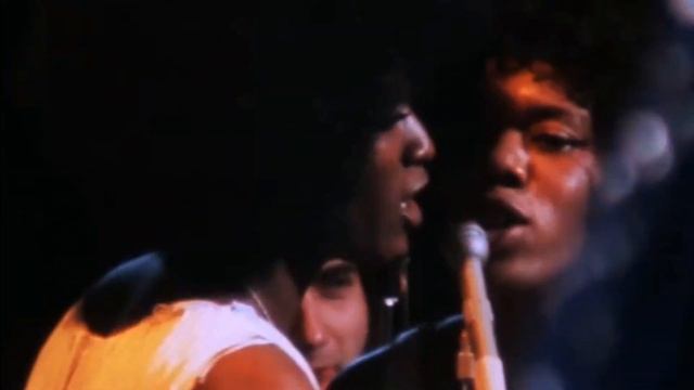 Elvis Presley - Polk Salad Annie [Greensboro, April 14, 1972 - Only short pieces] смотреть онлайн