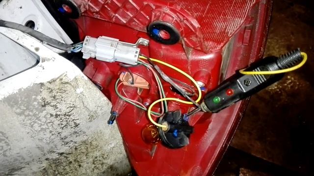 Foton Sauvana. Не работает поворотник.