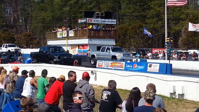 6 0 Powerstroke KC68 175/30 1/8 mile @ Rudys Diesel Event 2014 смотреть онлайн