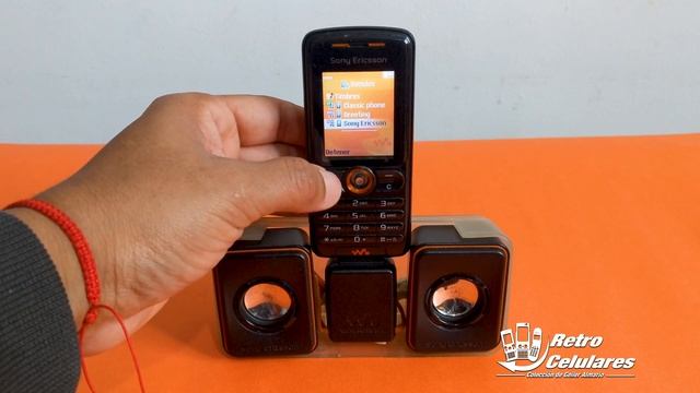 SONY ERICSSON W200 Tonos con PARLANTES MPS-60, Temas, imágenes / Retro Celulares 4k смотреть онлайн