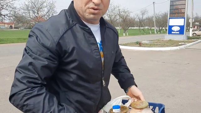 На свято Великодня Фонд Дмитра Кривого «РАЗОМ» привітав військовослужбовців 95 ОДШБр та 57-ї ОМПБр. смотреть онлайн