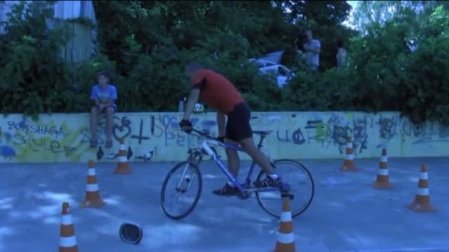 Сюрпляс. Track stand.flv смотреть онлайн