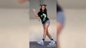 Лучшие танцы ногами в ТикТок