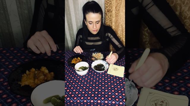 МУКБАНГ БИФШТЕКС ИЗ ГОВЯДИНЫ С РОЖКАМИ/ МОРСКАЯ КАПУСТА С ФУКУСОМ/ РАГУ ОВОЩНОЕ И ОГУРЧИКИ#eating смотреть онлайн