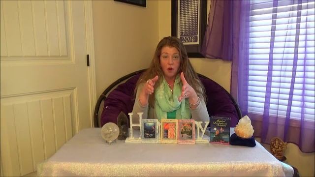 May 2016 Oracle Card Reading смотреть онлайн