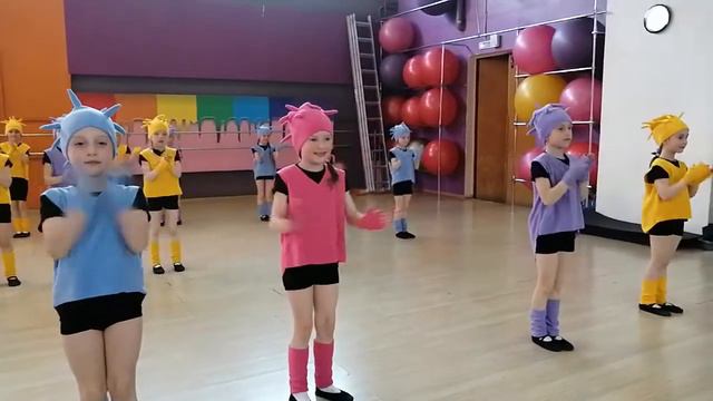 Д.З 6. Этюд для возраста 5-6 лет "Ёжики" смотреть онлайн
