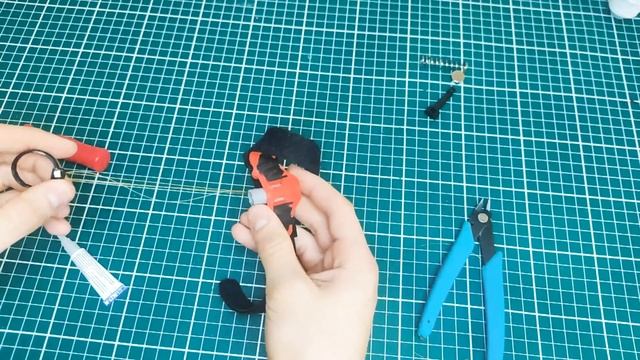 Как сделать веб-шутер человека паука смотреть онлайн