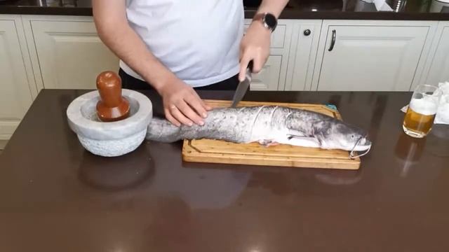 Сом горячего копчения смотреть онлайн
