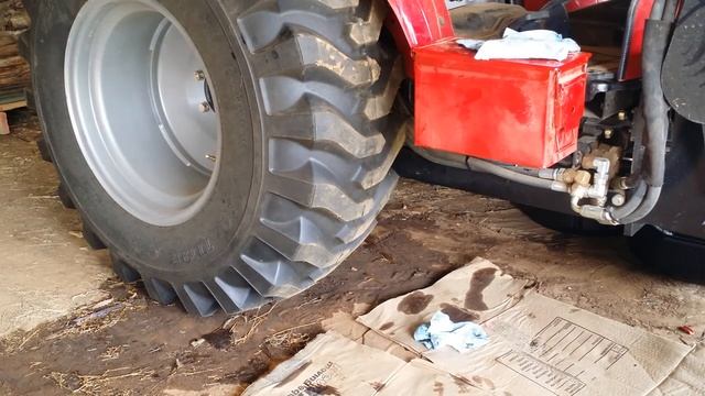 Mahindra 2538 50Hr Service смотреть онлайн