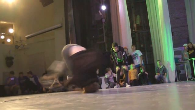 BBoy Valtoren Power Moves From Russia