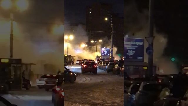 Гражданка в кипятке . Метро Гражданский проспект. смотреть онлайн
