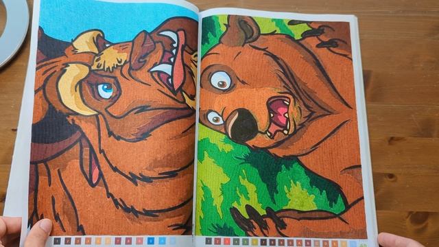 Disney tom 2. Полистаем законченную раскраску/ Disney coloring book смотреть онлайн