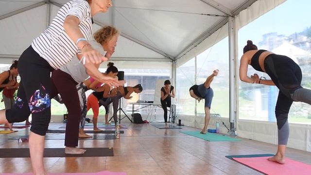 B U D O Y O G A - yoga et arts martiaux - avec Julien Levy Yoga - Festival d'Avoriaz смотреть онлайн