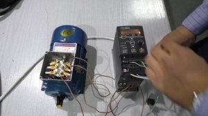 Частотный преобразователь с однофазным питанием 220 В и выходом 3 фазы 220В