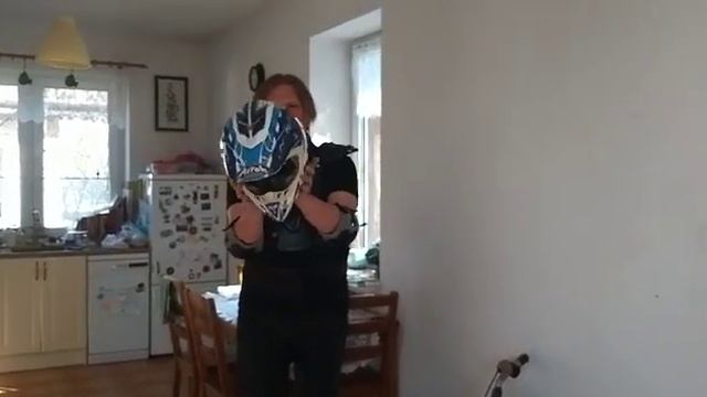 Monocykl elektryczny nauka jazdy EUC First Ride Kingsong KS 14M od Shift Seven смотреть онлайн