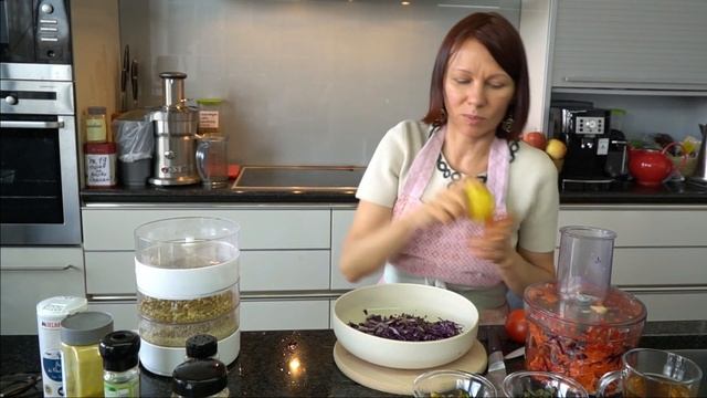 ВКУСНЫЙ САЛАТ ИЗ ПРОРОЩЕННОГО НУТА С ОВОЩАМИ смотреть онлайн