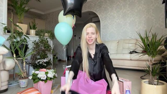 СТРИМ! Я ТОЛЬКО ПРОСНУЛАСЬ) ПОДАРКИ И ПАДЕНИЕ СО СЦЕНЫ смотреть онлайн