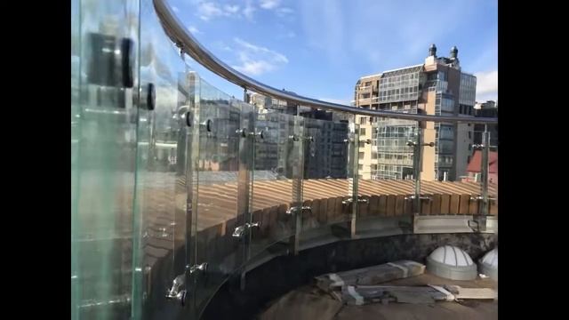 Ограждения балкона со стеклом и стойками смотреть онлайн