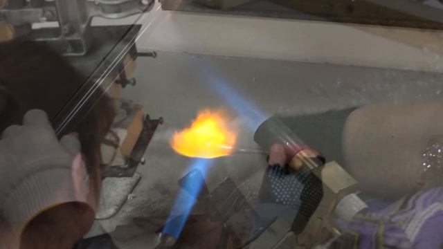 Фабрика стеклянных елочных игрушек Ариель смотреть онлайн