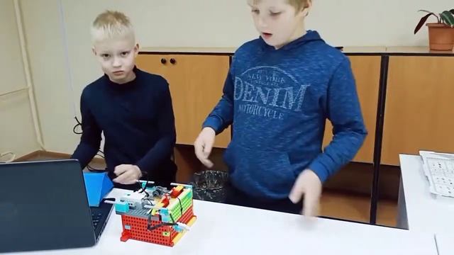 Умный гараж смотреть онлайн