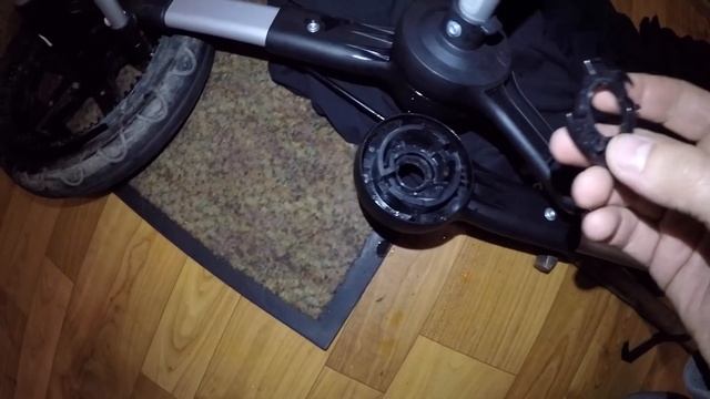 Homevideo ремонта коляски Bugaboo Cameleon 3/ Ремонт механизма складывания/раскладывания коляски смотреть онлайн