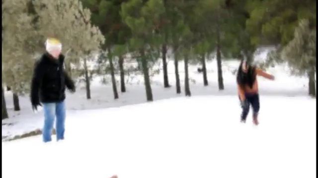 Khazar University students funny snowy day :)) смотреть онлайн