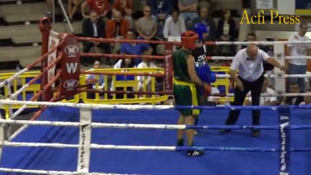 Iván Medina vence a los puntos a Jesús de llanos. 24 mayo 2013 смотреть онлайн