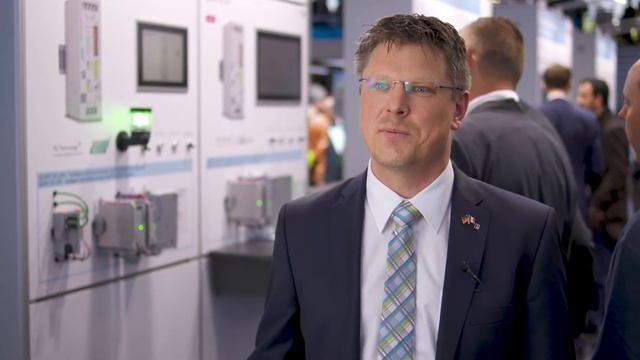 Intelligent uninterrupted power supply with QUINT-DC-UPS смотреть онлайн